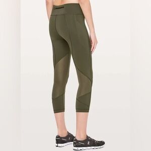 Lululemon Pace Revival Crop 22 Army Green Legging Size 2